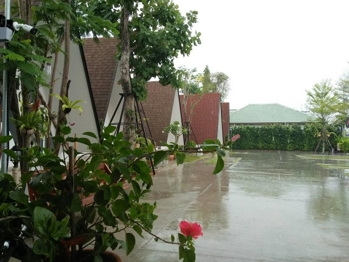 The Mug Resort Chonburi Exteriör bild