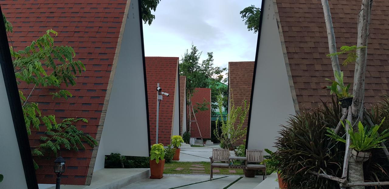 The Mug Resort Chonburi Exteriör bild